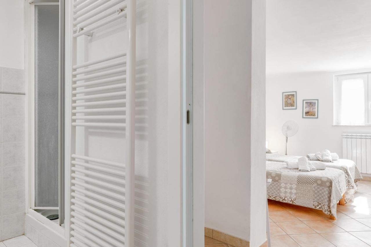 La Spezia Migliarina Bedrooms Bagian luar foto