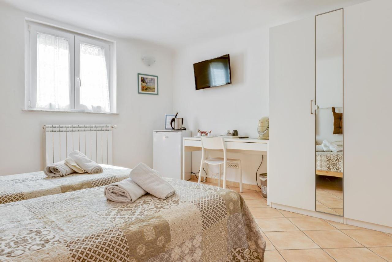 La Spezia Migliarina Bedrooms Bagian luar foto