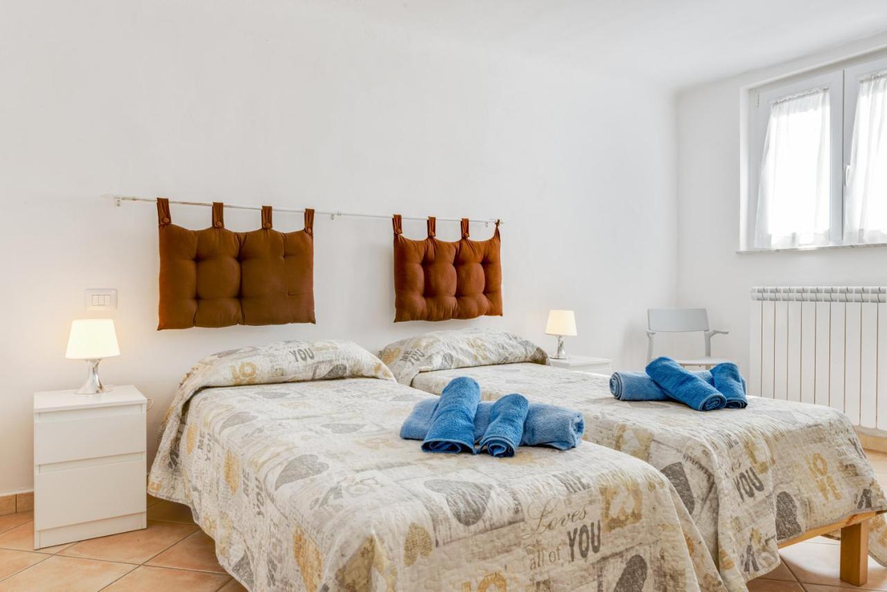 La Spezia Migliarina Bedrooms Bagian luar foto